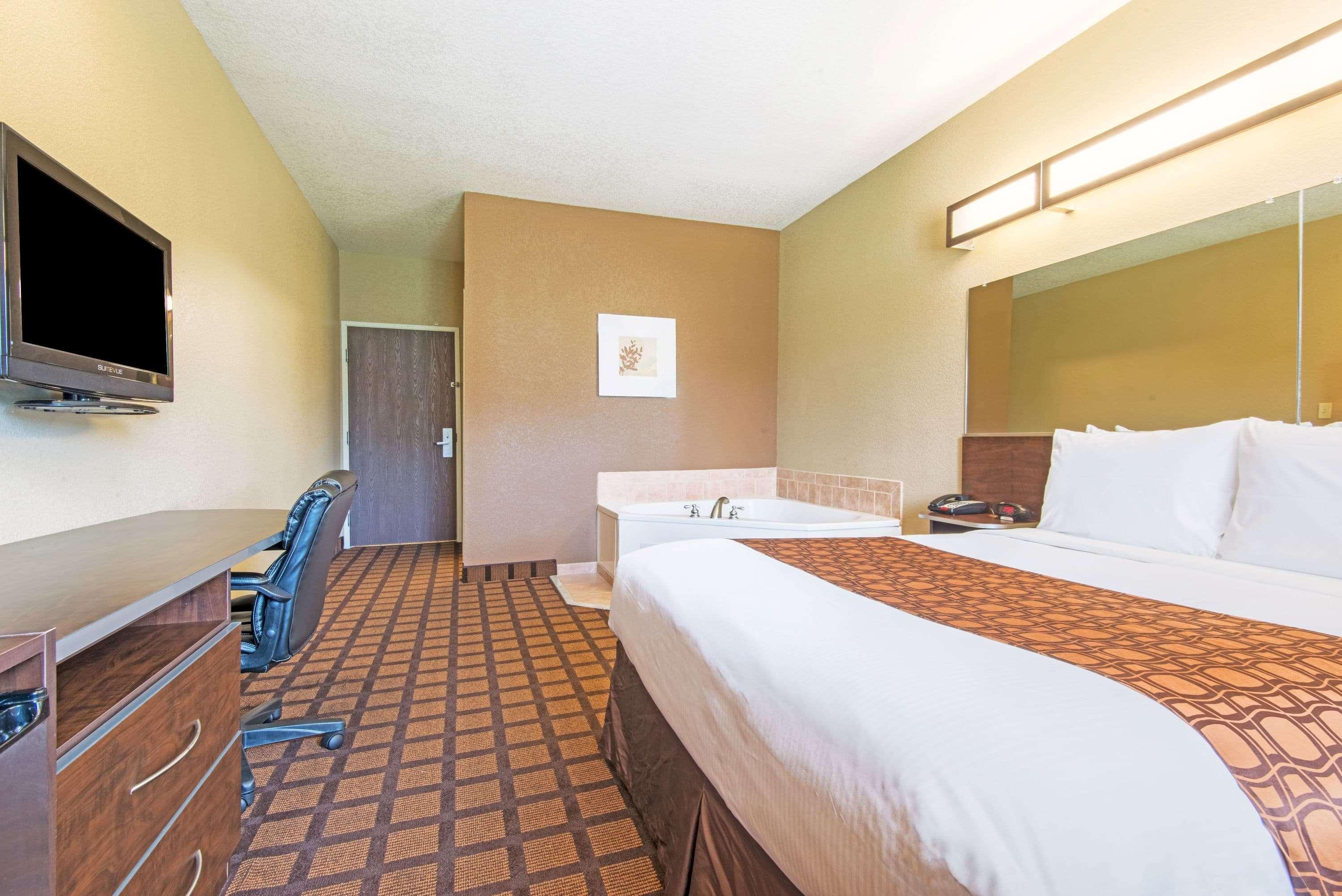 Microtel Inn&Suites Montgomery Exterior foto